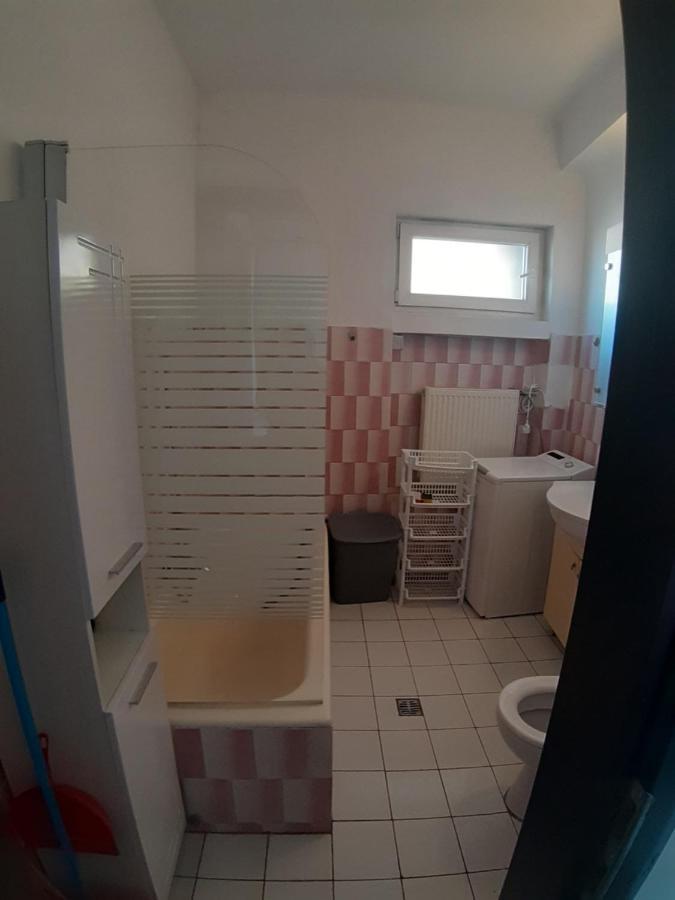 Best Apartament In Center Apartment Bucharest Room photo