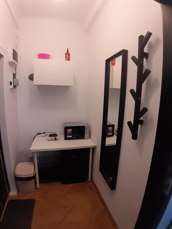 Best Apartament In Center Apartment Bucharest Room photo